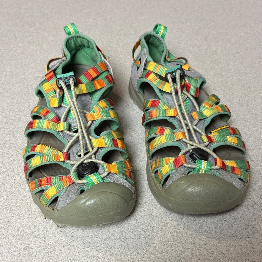 Keen Kids Green Multicolor Strappy Sandals / size 4